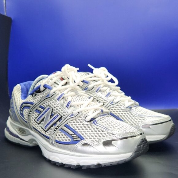 New Balance 920 (2011) - Picture 2 of 7